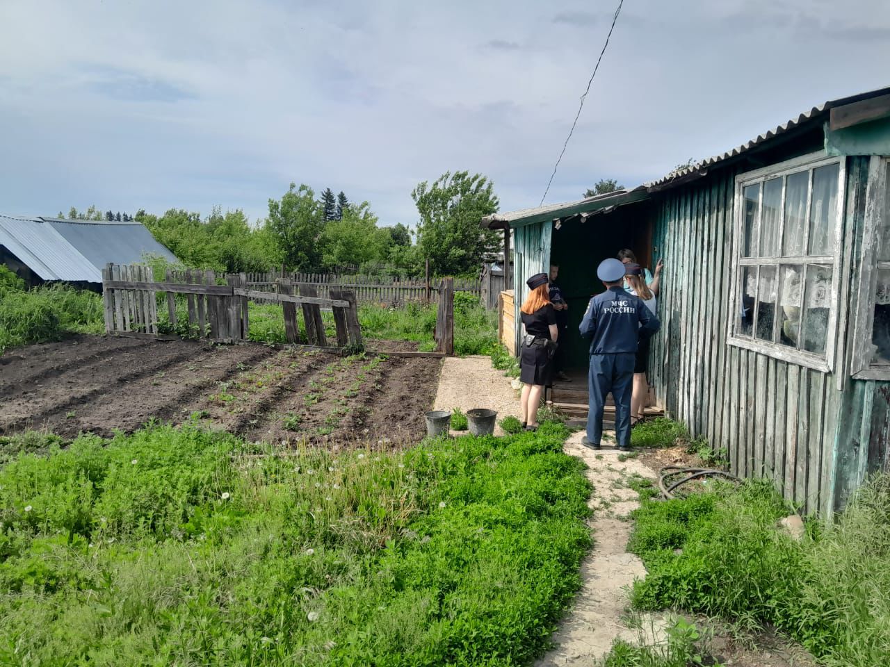 В Заринске проводятся рейды по выявлению несовершеннолетних на водных объектах.
