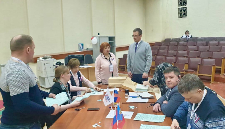 За прозрачностью голосования в Заринске следила Общественная палата. За прозрачностью голосования в Заринске следила Общественная палата.