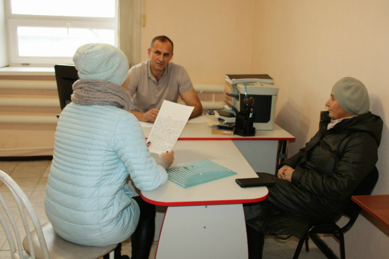 В конце октября депутаты городского Собрания провели очередной прием граждан.. В конце октября депутаты городского Собрания провели очередной прием граждан..