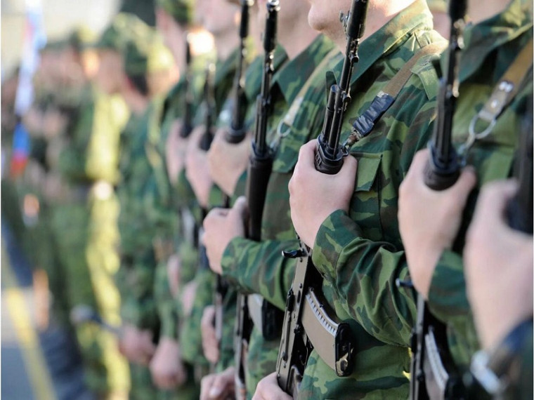 ВОЕННАЯ СЛУЖБА ПО КОНТРАКТУ – ДОСТОЙНЫЙ ВЫБОР НАСТОЯЩИХ МУЖЧИН. ВОЕННАЯ СЛУЖБА ПО КОНТРАКТУ – ДОСТОЙНЫЙ ВЫБОР НАСТОЯЩИХ МУЖЧИН.