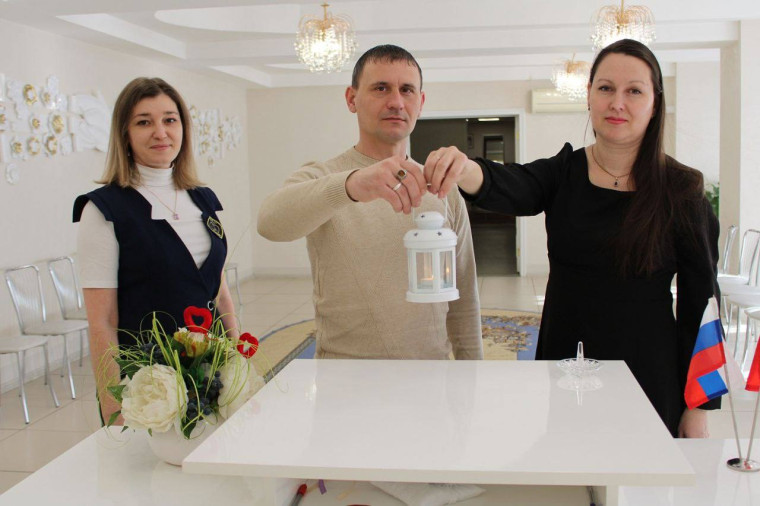 Символ семейного очага – в Заринске. Символ семейного очага – в Заринске.